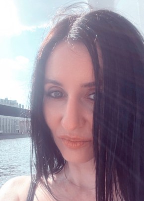 Le Na, 40, Russia, Moscow