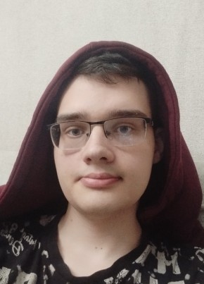 Денис из Ижевска 19 лет