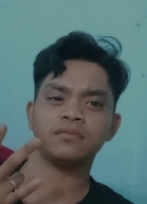 Leo Saputra, 22, Malaysia, Simanggang