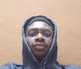Nico, 18, Cotonou