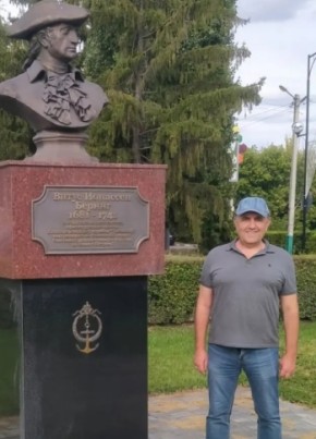 Вася из Воронежа 56 лет
