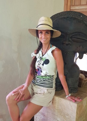 Elena, 36, Russia, Moscow
