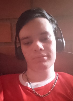 Maycon из Canoinhas 18 лет