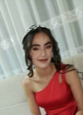 Selin, 21, Türkiye Cumhuriyeti, Konya