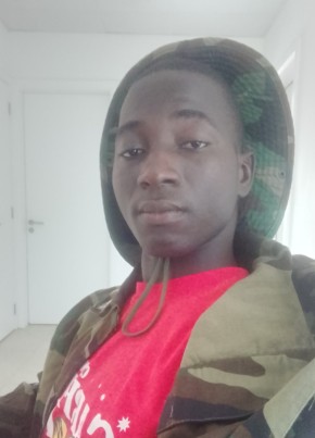 Abdourahman barr, 24, Republic of The Gambia, Bathurst