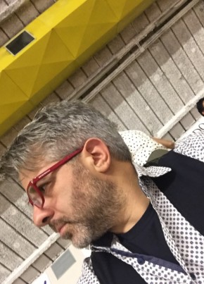 stefano, 51, Repubblica Italiana, Scandicci