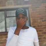 Edward, 24  , Phuthaditjhaba