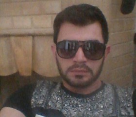 Adik, 42, Baku