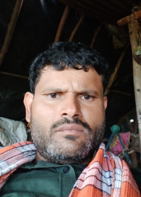 Kamlakar Patange, 33, India, Latur