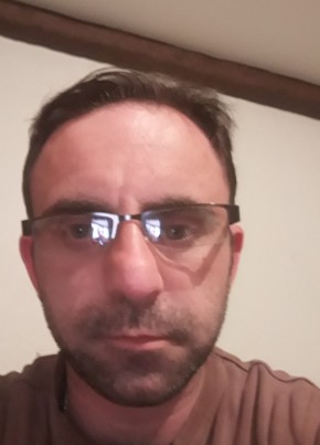 Alexandre, 40, République Française, Clermont-Ferrand