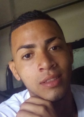 Christian, 23, Venezuela, Guatire