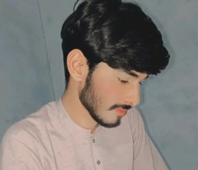 Adnan, 20, Kundian