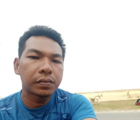 นัง, 19, Sai Buri