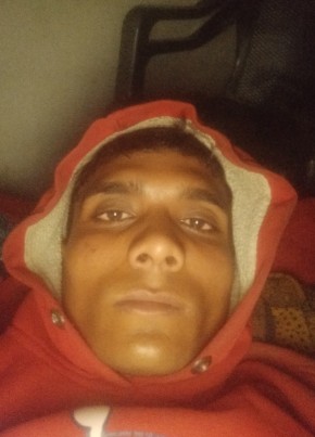 Rajesh Pratap si, 19, India, Sadābād