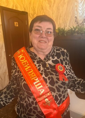 Людмила, 70, Россия, Хабаровск