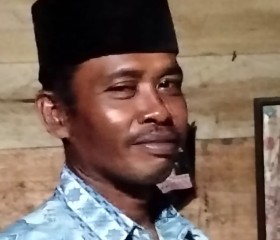 Suhadi, 53, Kualatungkal