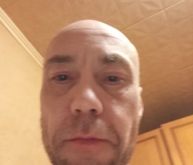 Semyen Pomortsev, 40, Yekaterinburg