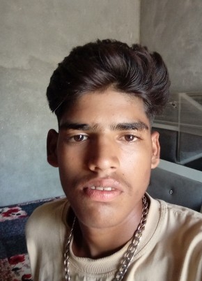 Sonu, 20, India, Fīrozpur