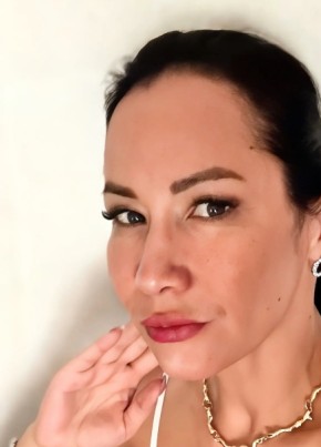 Anna, 43, Russia, Saint Petersburg