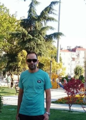 Bilal, 35, People’s Democratic Republic of Algeria, Draa el Mizan