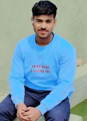 Rohit Thakur, 18, India, Charkhi Dādri