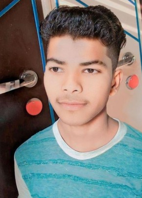 Kapil, 18, India, Thāna Bhawan