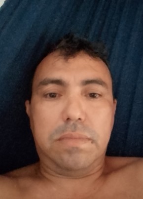 Ivannildo из Brasília 40 лет