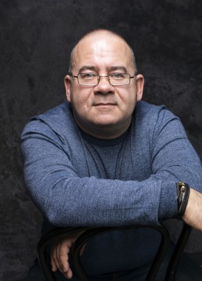 Роман из Казани 48 лет