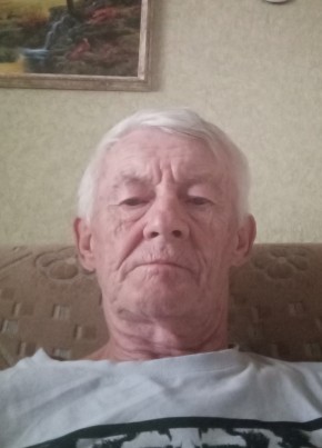 Александр из Петров Вала 68 лет