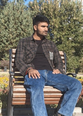 Rahul Chauhan, 25, Russia, Moscow