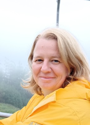 Irina, 49, Russia, Moscow