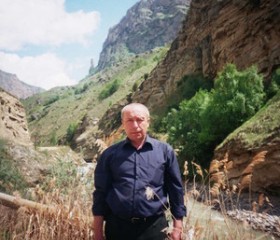 сергей, 65 лет, Макіївка