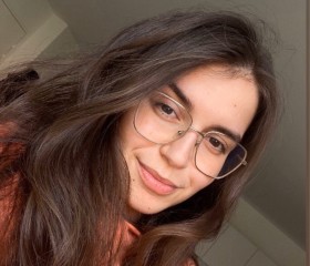 Aurélie, 23, Montreal