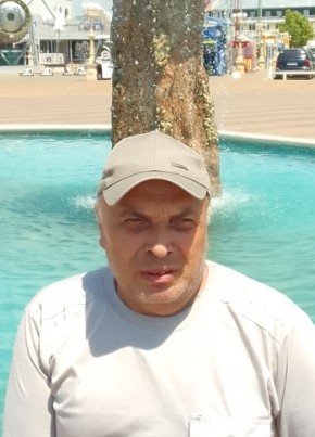 Александр, 65, Россия, Красноуфимск
