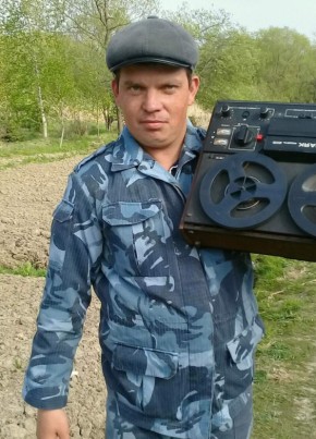 Андрей, 39, Россия, Артем