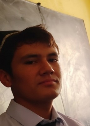 Улугбек из Каспийска 21 год