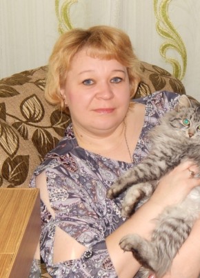 Елена, 49, Россия, Усть-Тарка
