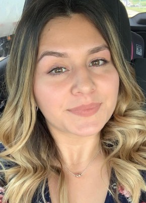 Stephanie Esther из London 35 лет