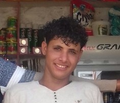 Nazm alymni, 27, Sanaa