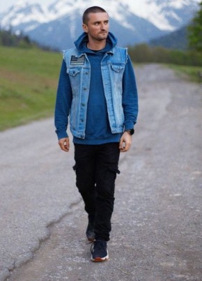 Emil Narmania, 26, Abkhazia, Sokhumi
