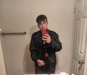 César, 20, Fresno (State of California)