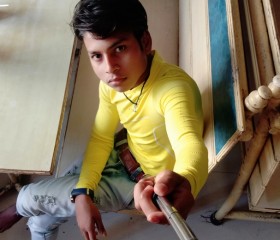 Tarun Bhai, 19 лет, Jalālpur (Gujarat)