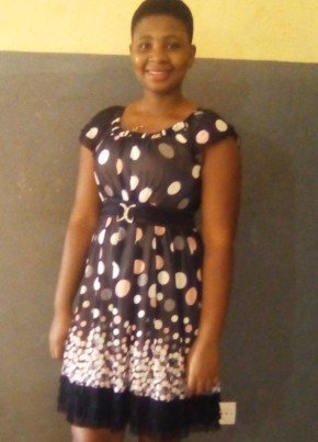 Brigitte Esseh, 22, République Togolaise, Kpalimé