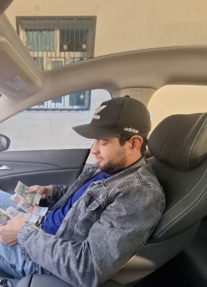 Saleh из Münster 32 года