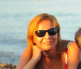 Kseniya, 47, Saint Petersburg
