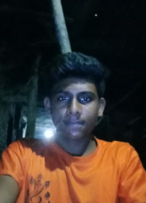 Mansi, 18, India, Ahmedabad