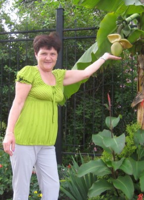 галина, 68, Россия, Санкт-Петербург