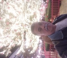 احمد, 19, Kalamata