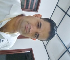 Erick José, 37, Puntarenas