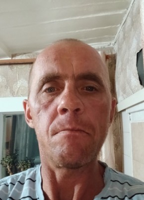 Роман из Москвы 46 лет